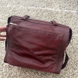 Pour La Victoire Deep Red Shoulder Bag